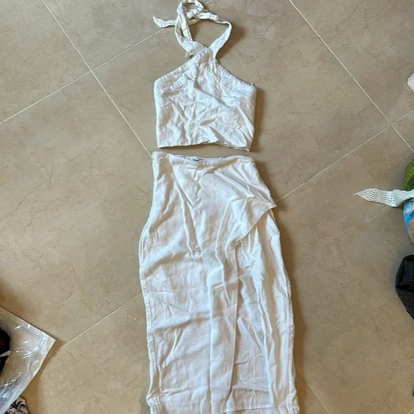 Abercrombie halter top and skirt combo linen - Picture 8 of 8